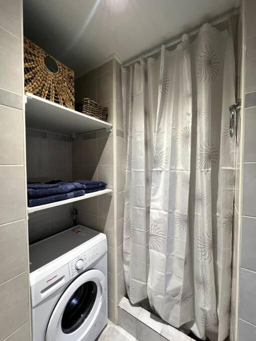 Jimmy'S Pool Apartment Peraia  Luaran gambar